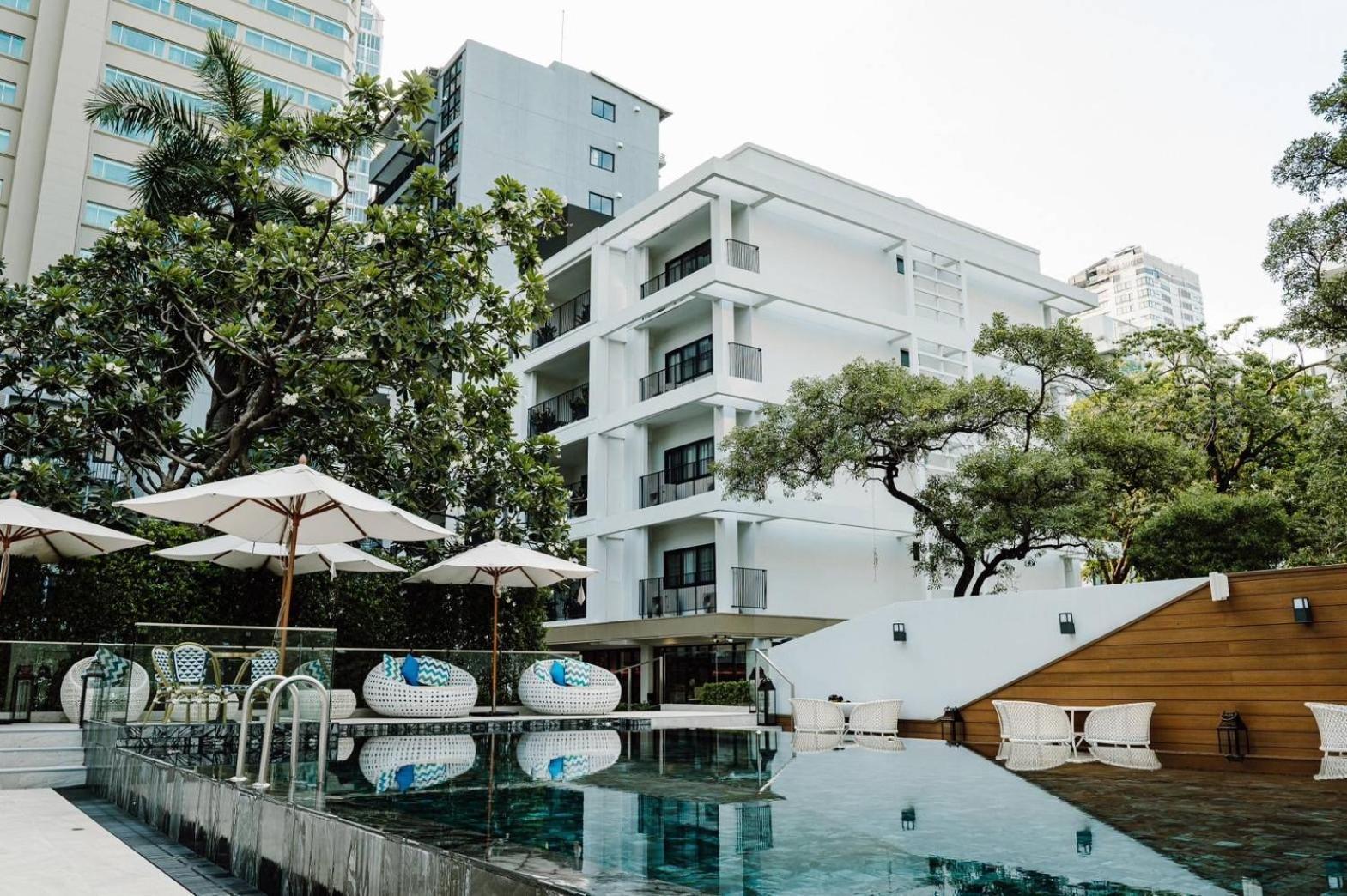 Floral Court Hotel & Residence Sukhumvit 13 Bangkok Exterior photo